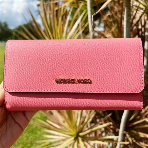 Michael Kors Jet Set Travel Large Trifold Wallet Pink Grapefruit 